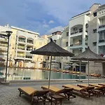 Cozy Appartamento Golem (Tirana)