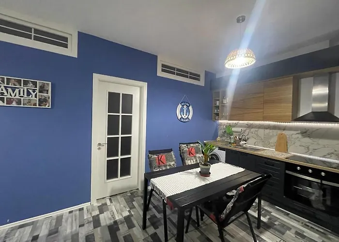 Cozy Appartamento Golem (Tirana)