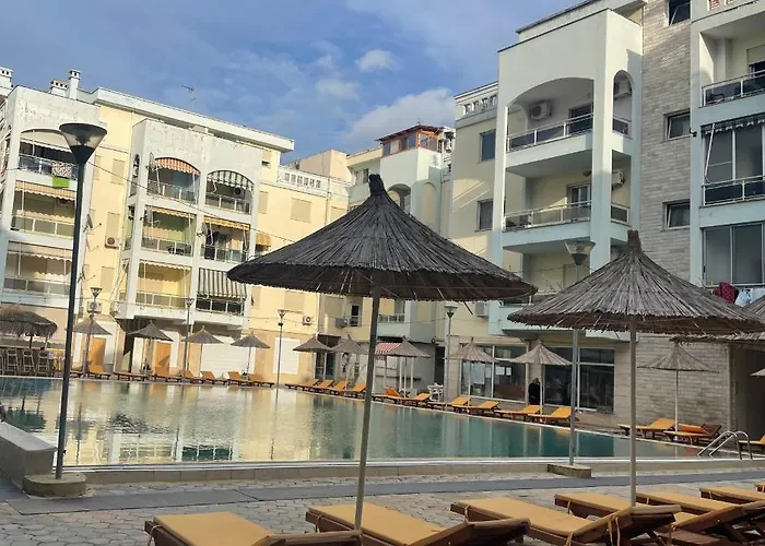 Cozy Appartamento Golem (Tirana)